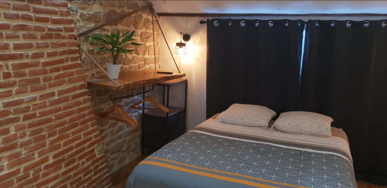 Apartament Atypical Flat Charleville-Mézières Zewnętrze zdjęcie